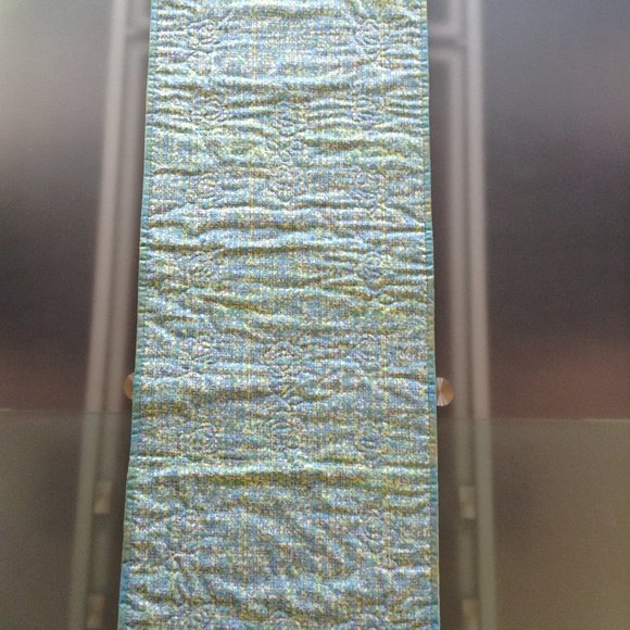 Quilted Star Pattern Handmade Table Runner 42 1/2" x 15 3/4" Rectangle Table Top - Picture 12 of 13